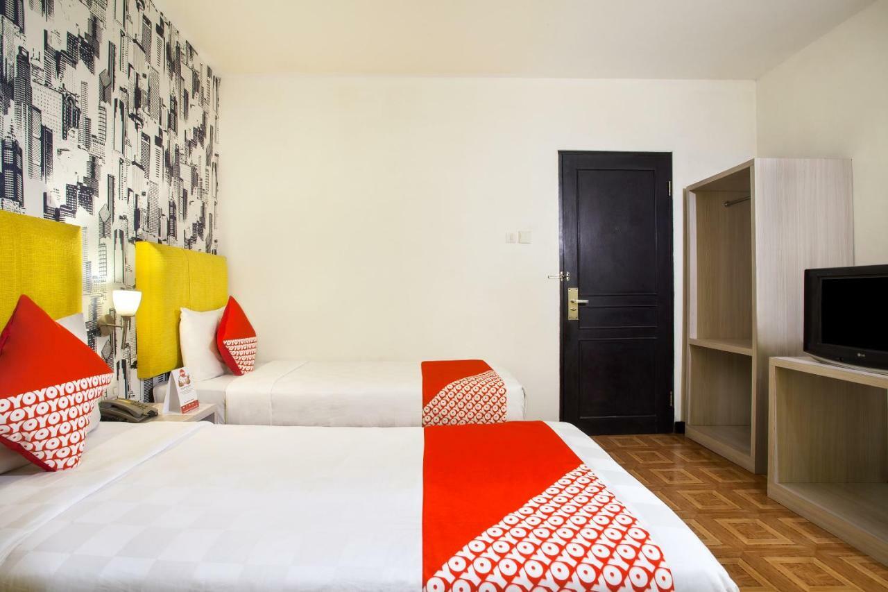 Oyo 119 Belvena Hotel Giacarta Esterno foto